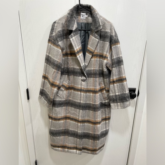 Princess Polly Penelope Coat - Picture 2 of 6